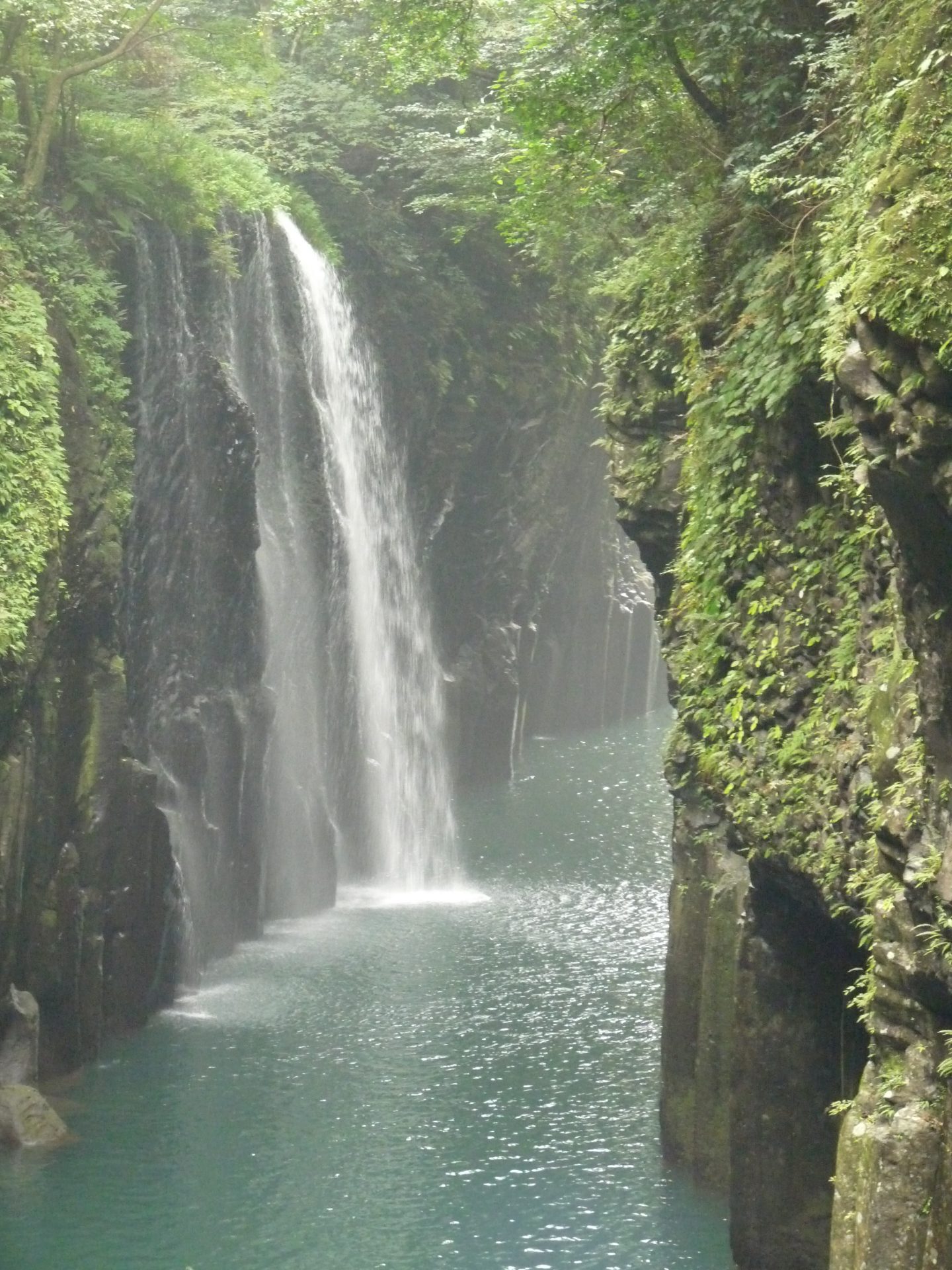 高千穂峡とその周辺 神楽酒造